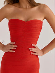 House of CB THE SWEETHEART
Saffron Strapless V Waist Bandage Maxi Dress